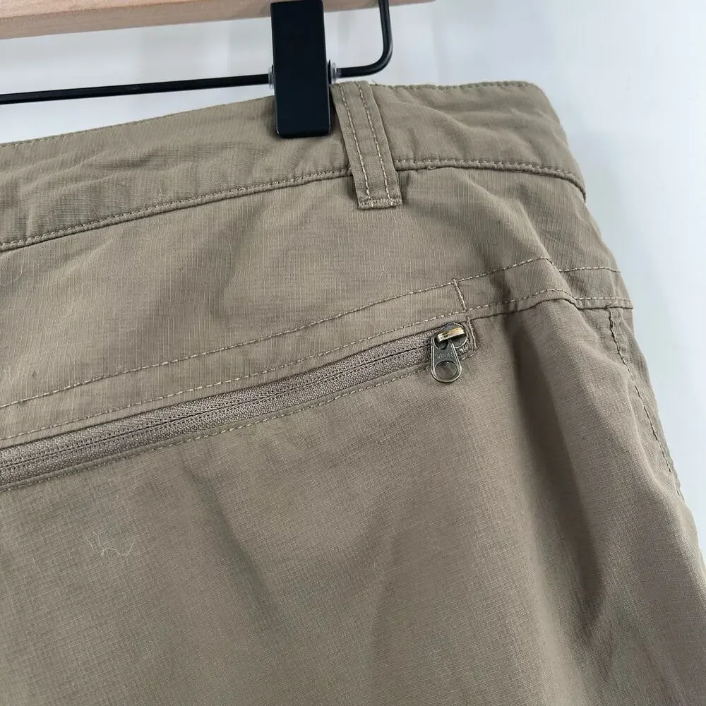 THE NORTH FACE Shorts Size 36 Green Athletic Hiking Outdoor Lightweight Pockets